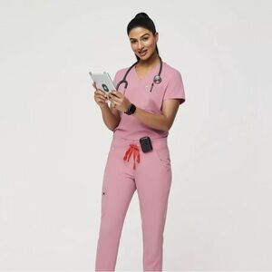 XXS chalk pink figs scrub set